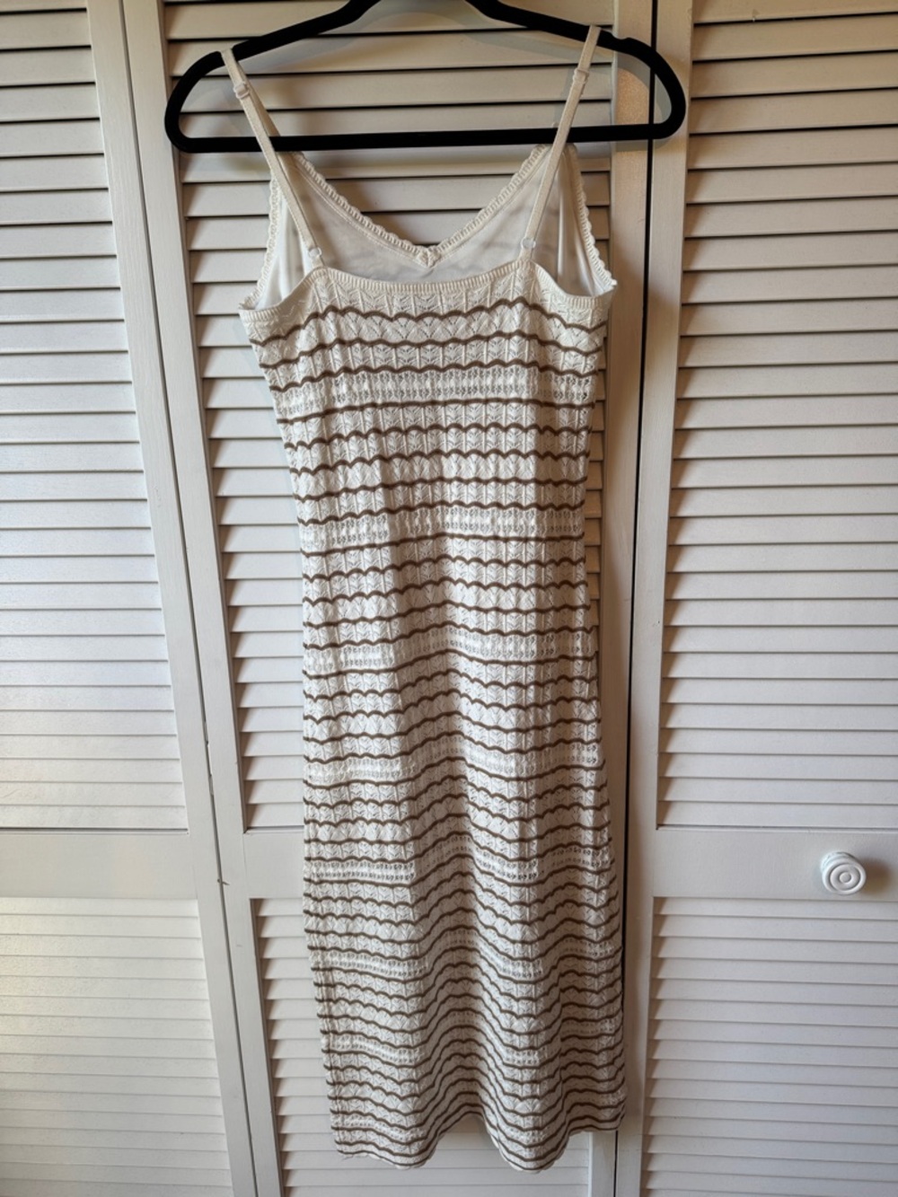 Cream Crochet V‑Neck Spaghetti‑Strap Midi Dress — Timeless Summer Knit - Picture 5 of 8